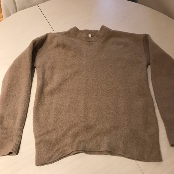 Babaton Sweaters - Price drop 6 hours Babaton Tan Crewneck Sweater Classic Knit